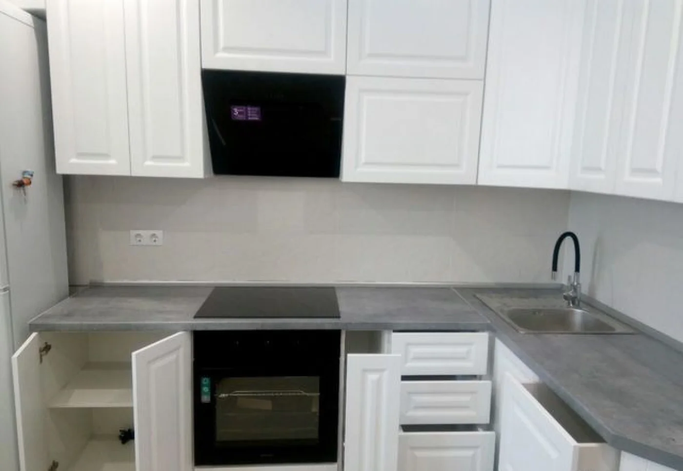 Кухонный гарнитур на заказ белый по размерам